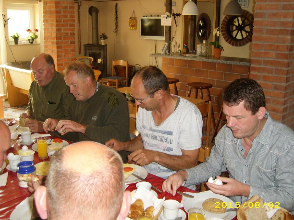 B & B Gross Methling Dargun Buitenkant foto